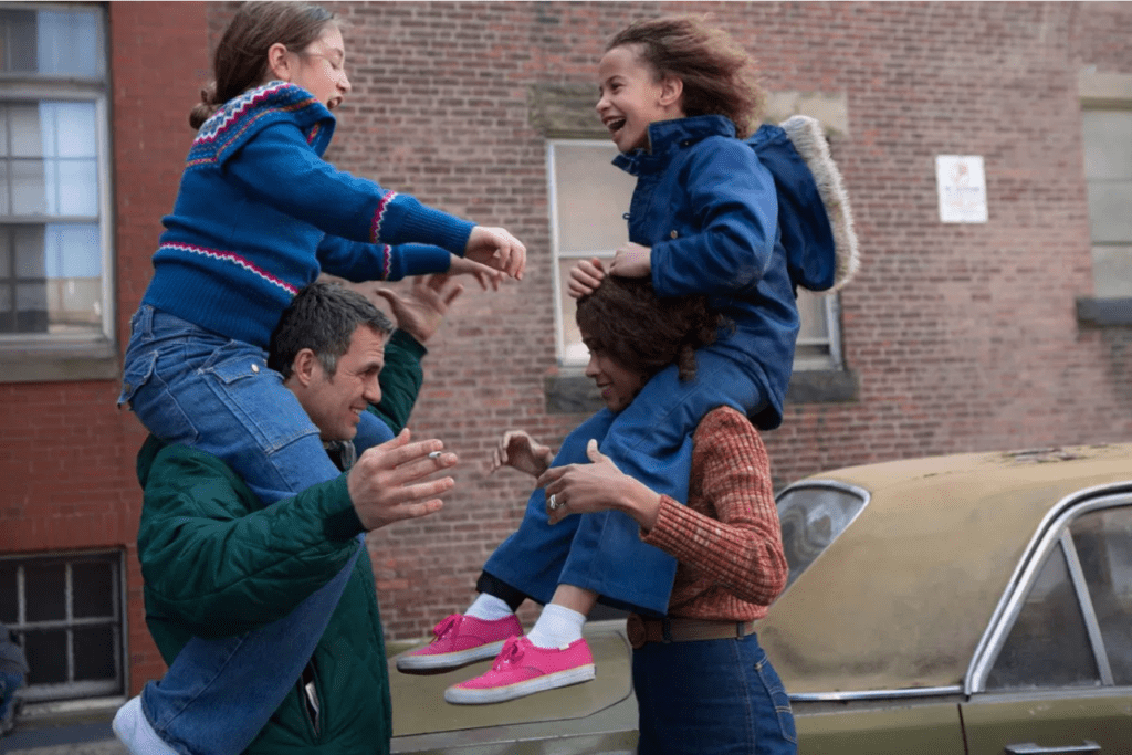 Left to right: Imogene Wolodarsky as Amelia Stuart, Mark Ruffalo as Cam Stuart, Zoe Saldana as Maggie Stuart and Ashley Aufderheide as Faith Stuart. Photo by Seacia Pavao, Courtesy of Sony Pictures Classics